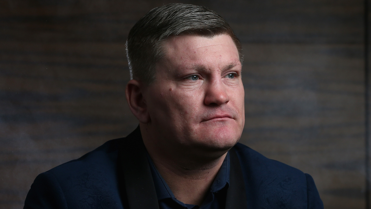 Ricky Hatton's former trainer leaves heartbreaking apology outside ...